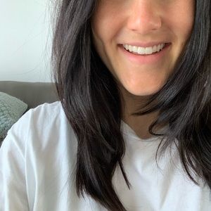 Meet your Posher, Chloe